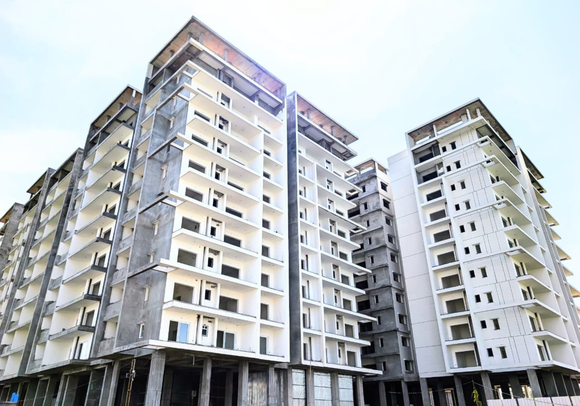 Bayleaf luxury residential project by Verdant Builders in Hyderabad – high-rise apartments under construction with front elevation view